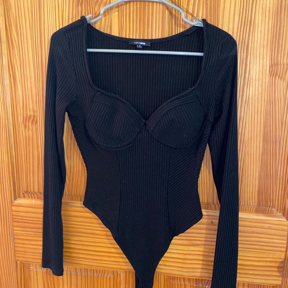 Black Bodysuit Sleek Design